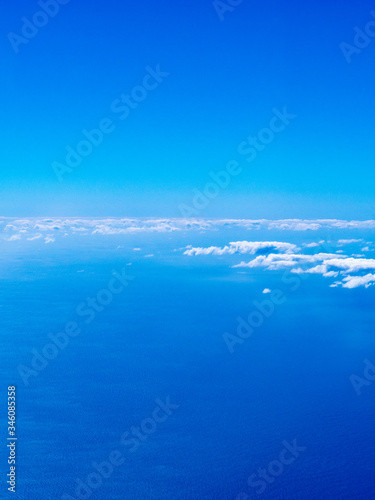 空撮 青空と太平洋