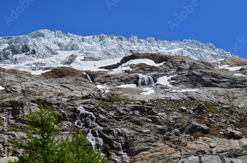 Paisaje de montaña en los Alpes