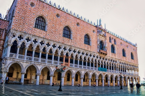 venedig, italien - palazzo ducale an der piazzetta san marco © ArTo