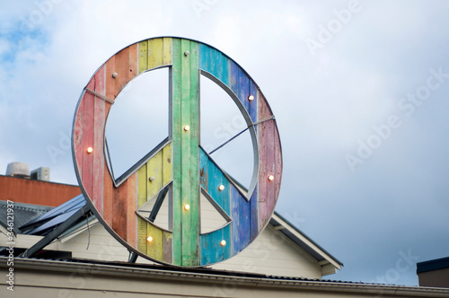 Canvas Print Rainbow colored peace sign