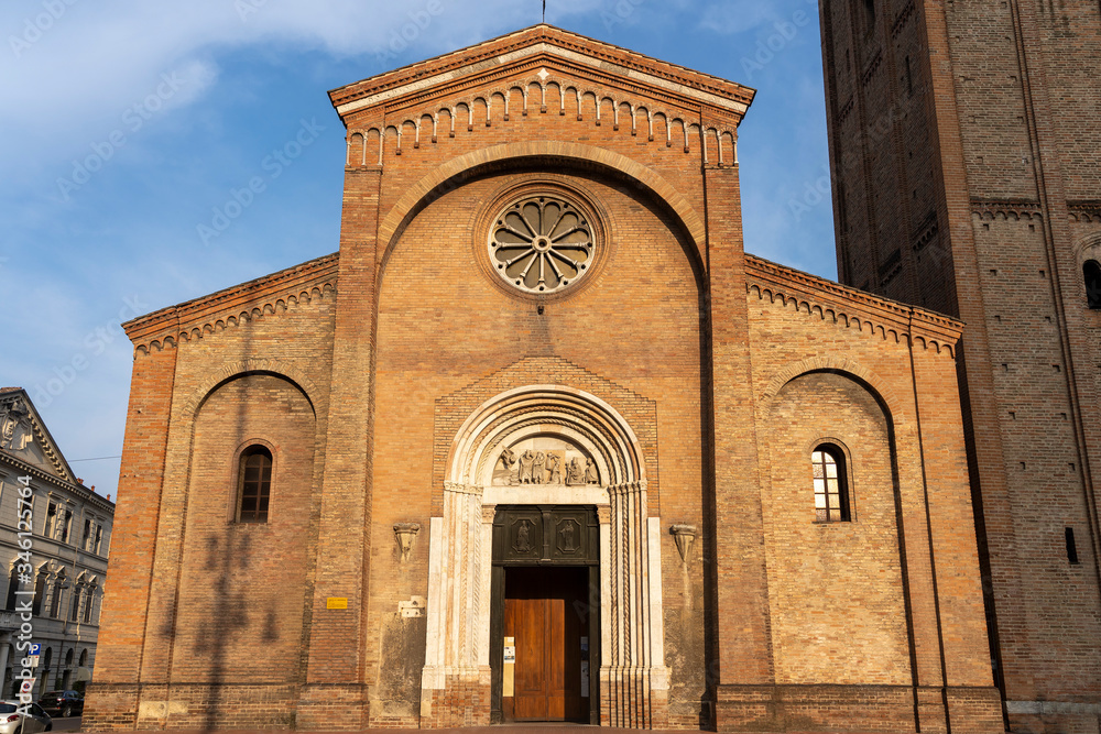 Fototapeta premium Facade of San Mercuriale church in Forli, Emilia Romagna