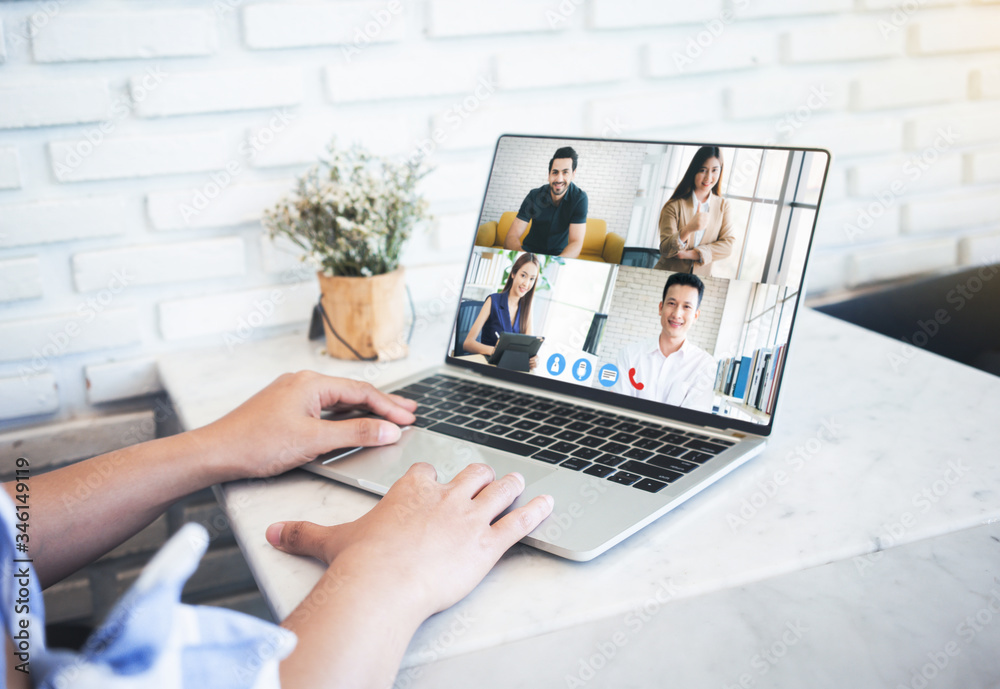 Woman video conference with team on laptop,have online briefing or consultation from home,Business team using laptop for speak talk on group in video call. Group of people working from home.
 - obrazy, fototapety, plakaty 