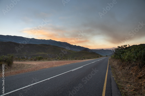 the road through the mountains