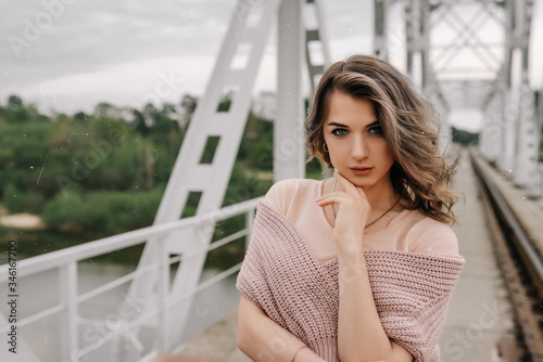 Girl bridge Free Download Girl bridge - GFXLoad