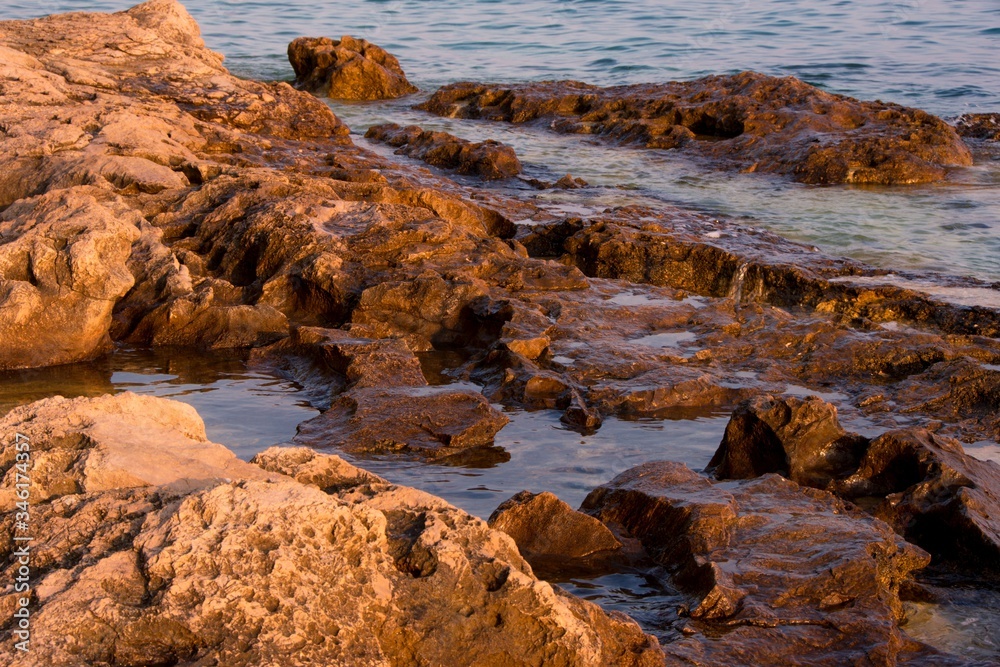 Fototapeta premium Skalista plaża Chorwacji