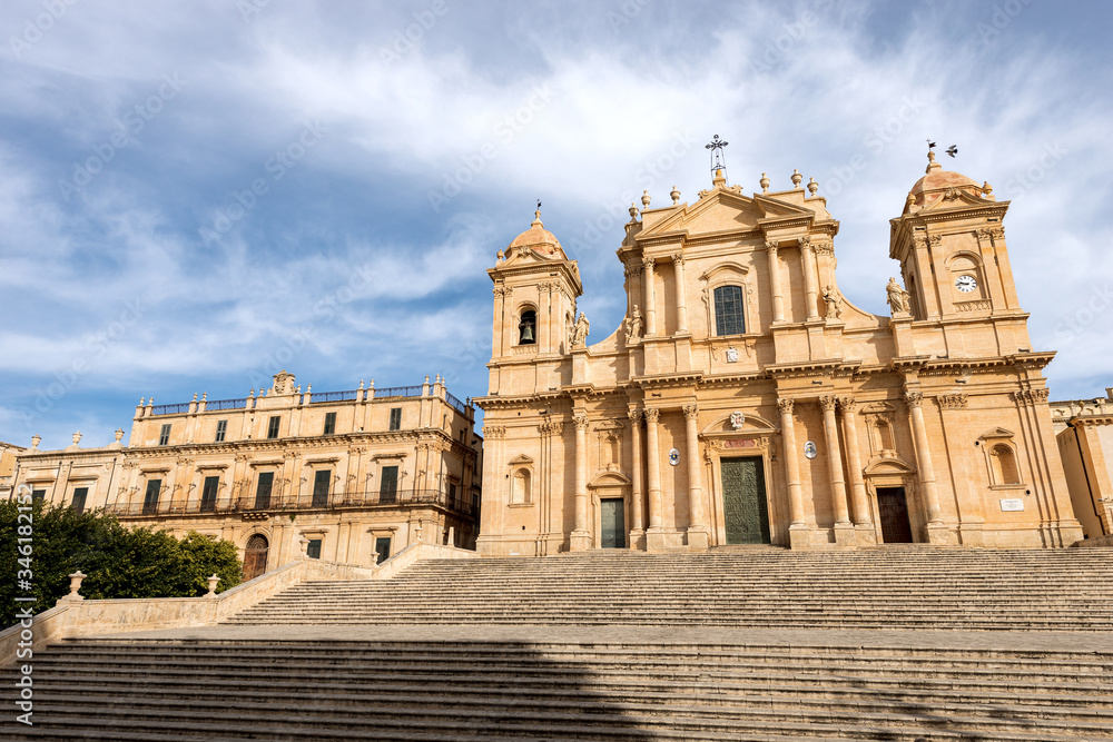 Basilica and cathedral of San Nicolò in Sicilian baroque style. Small town of Noto, UNESCO world heritage site, Siracusa province, Sicily Island, Italy, Europe