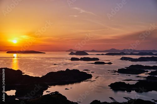 美しい夕日と島々 九十九島の風景（長崎県佐世保市）