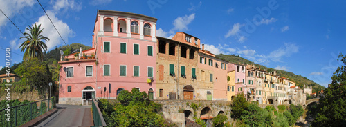 Panorama von typischer Häuserzeile in Dolcedo photo