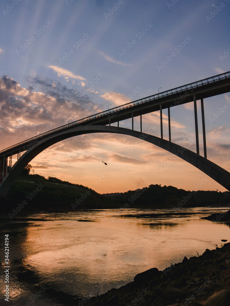 Fototapeta premium bridge at sunset