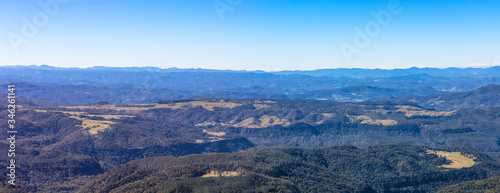 Paisagem com horizonte distante