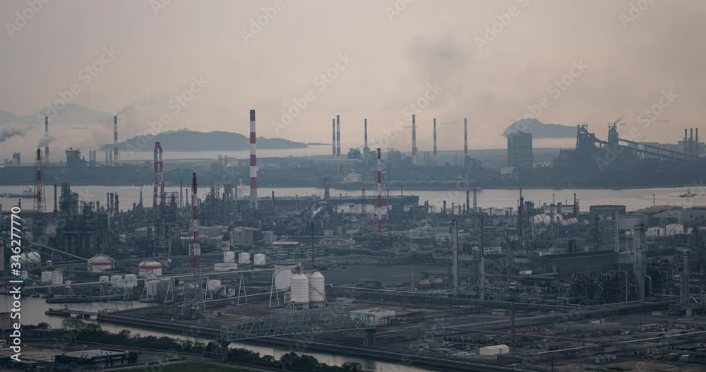 瀬戸内のタイムラプス映像 / 岡山県　水島臨海工場地帯の夕方から夜に移りゆく景色