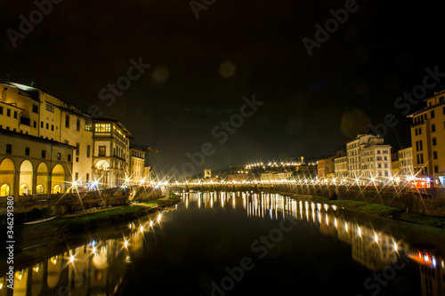 ponte vecchio at night