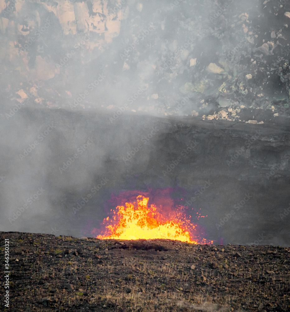 Lava bubbles out of Kilauea crater in Hawaii