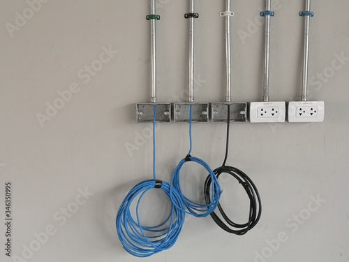 Wiring and signal cables for system work Installed in the building area