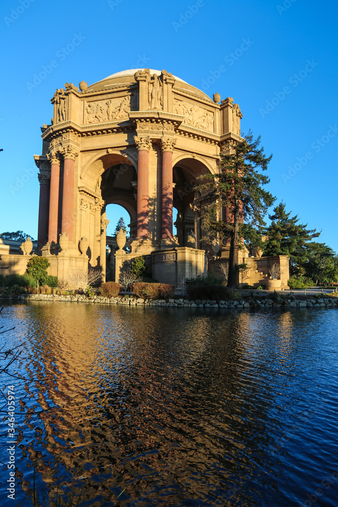 Greek style Palace of Fine Arts Public Park (City of San Francisco Park) Greek style Palace of Fine Arts Public Park (City of San Francisco Park)