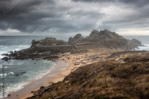Foto Castro de Baroña en un dia neblinoso