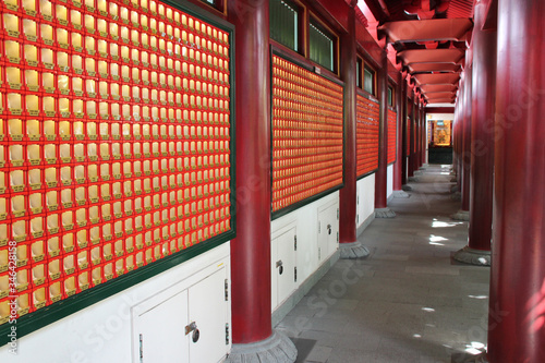 buddhist temple (Buddha Tooth Relic) in singapore photo