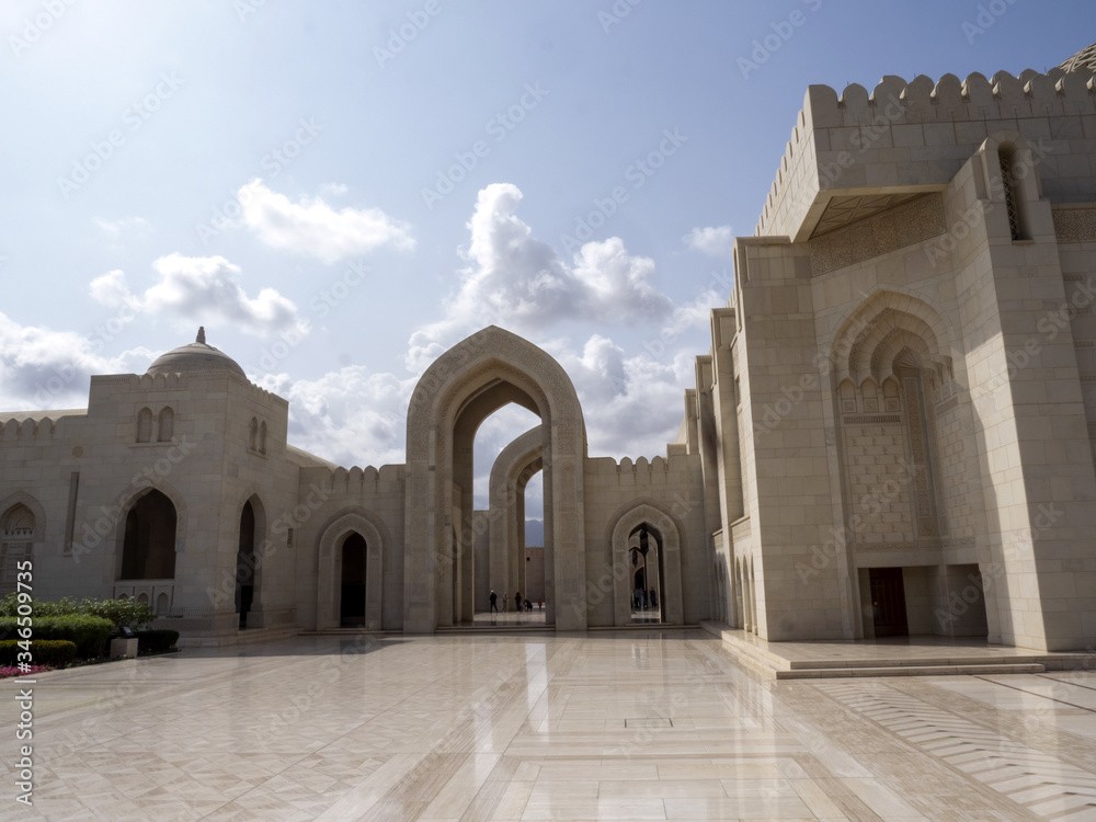 Spacious courtyard, Sultan Qaboos Grand Mosque, Muscat Oman