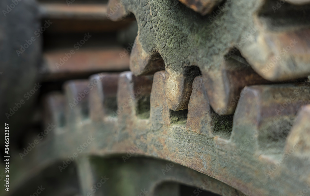 rusty gear wheels