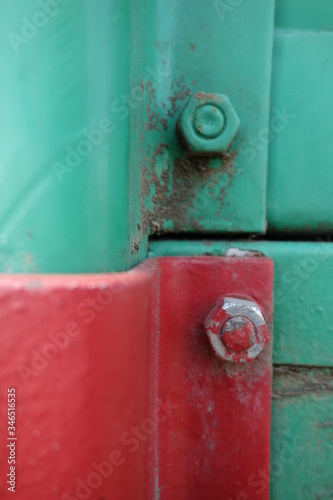 Obraz na płótnie metal with green and red coating w salonie