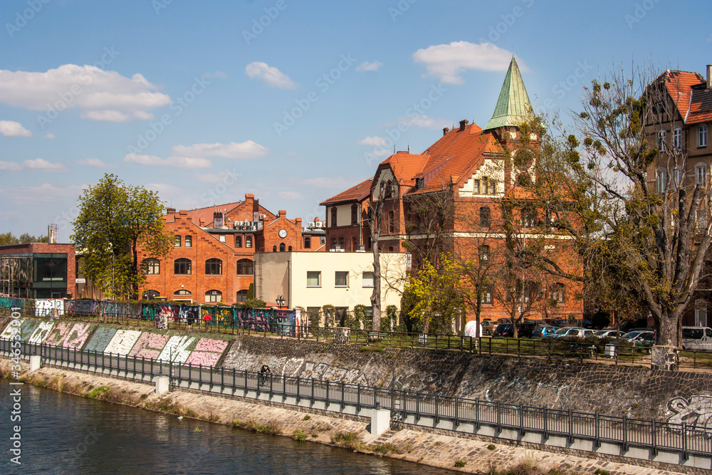 Fototapeta premium river, architecture, city, town, europe, water, house, building, old, bridge, travel, sky, panorama, reflection, tourism, canal, street, summer, germany, historic, medieval, slovenia, urban, italy, ch