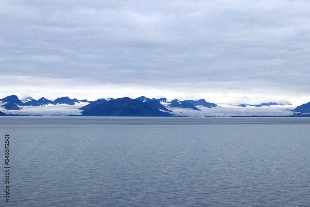Fototapeta premium archipel du Svalbard (Spitzberg) en Norvège