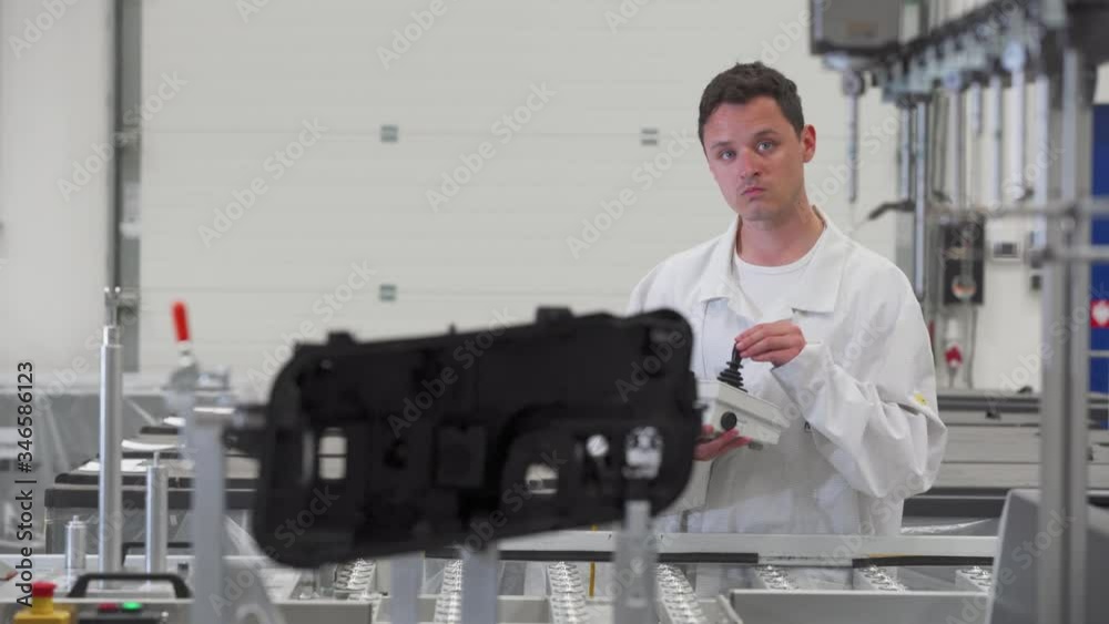 quality engineer control using remote control machine for accurate 3d measurement of plastic castings, headlight production for the automotive industry quality engineer control using remote control machine for accurate 3d measurement of plastic castings, headlight production for the automotive industry