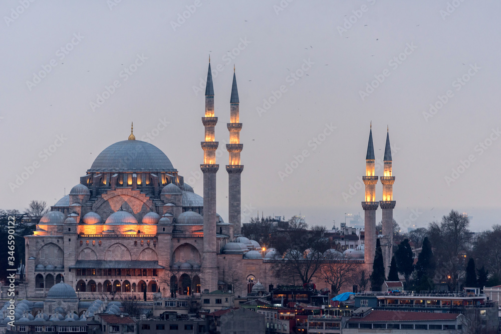 Fototapeta premium The Suleymaniye Mosque, as seen from the Galata Bridge