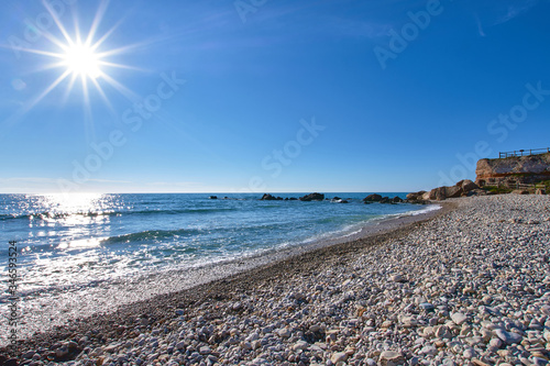 dia soleado en la playa de les cases de Alcanar