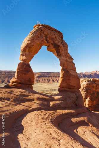 View of Delicate Arch, Arches National Park, Utah, USA. Fototapet