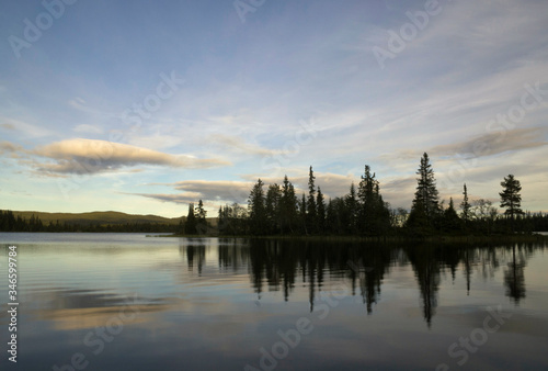 Fototapeta Naklejka Na Ścianę i Meble -  Lake near Hemsedal