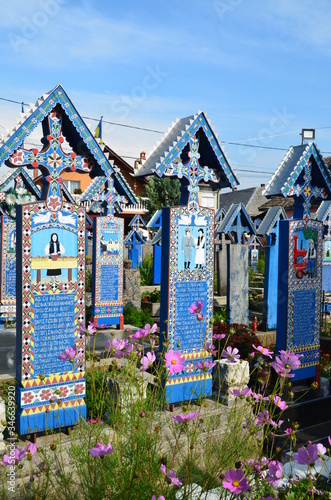 Cimitero dipinto colorato legno Romania