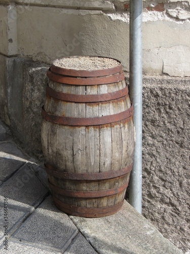 wine barrel cask © Route66