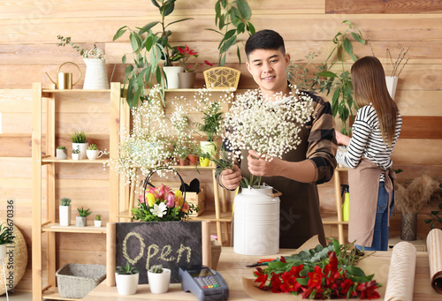 Florists working together i...