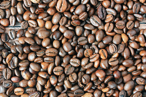Coffee beans lie in bulk