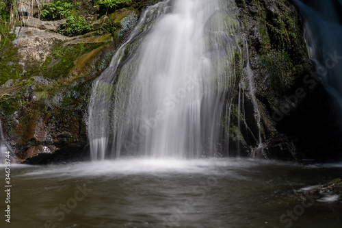 Fototapeta Naklejka Na Ścianę i Meble -  Wasserfall in der Rötenbachschlucht Schwarzwald