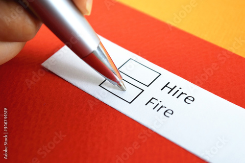 Foto Hire or Fire? Fire.