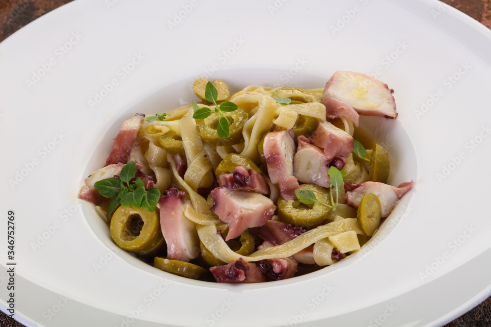 Pasta with octopus Pasta with octopus