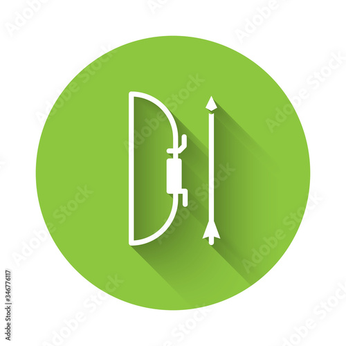 White Bow and arrow in quiver icon isolated with long shadow. Green circle button. Vector Illustration
