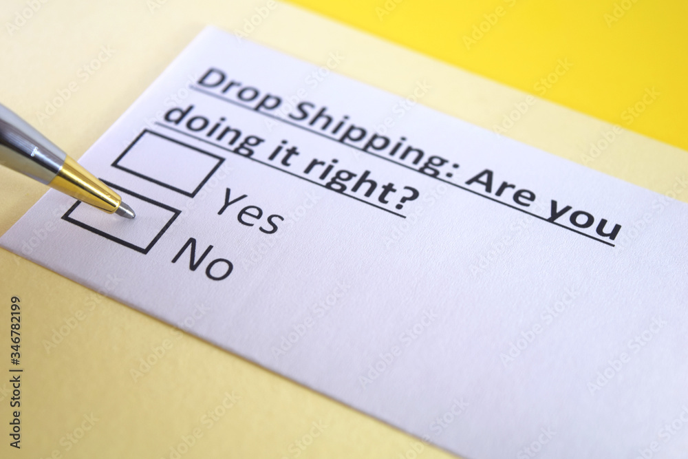Obraz premium One person is answering question about drop shipping.
