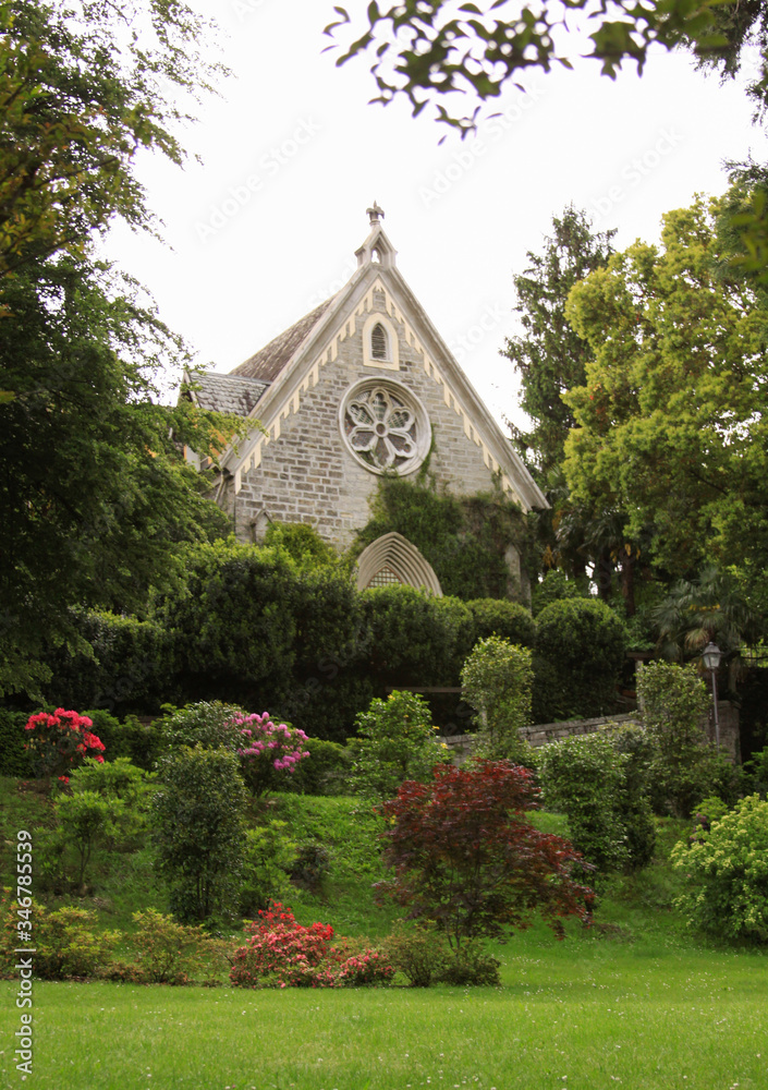 Naklejka premium Bellagio church, Lake Como, Italy
