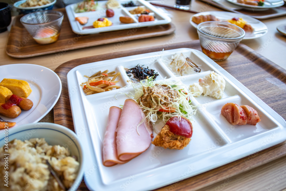朝食のビュッフェ 朝食のビュッフェ
