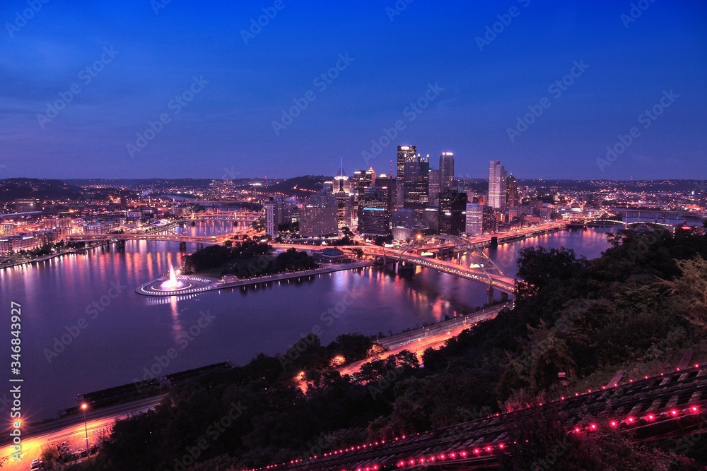 Fototapeta premium Pittsburgh. American city modern architecture. Filtered style.