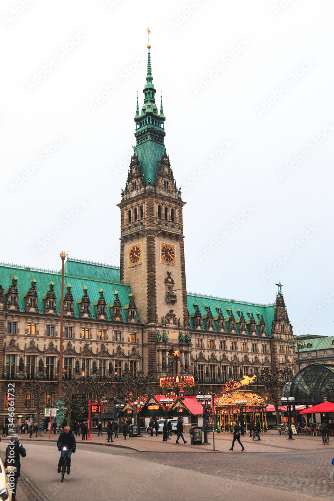 Fototapeta premium Rathaus Hamburg Germany December winter 