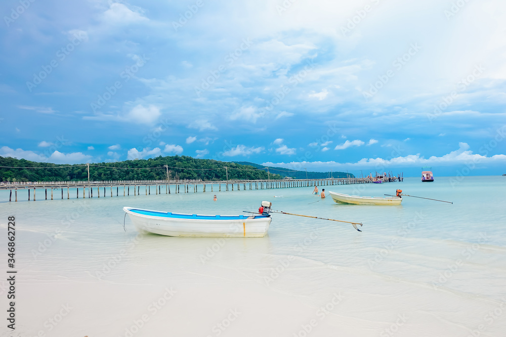 Obraz premium The beautiful tropical beach of Koh Rong, the paradise island with a nice bungalow, forest, coast, and white sand. Koh Rong island is a popular tourist destination in Sihanoukville, Cambodia