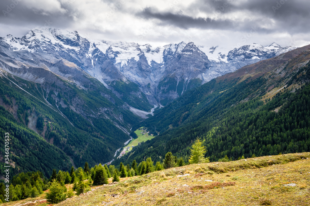 Obraz premium In the valley Val venosta (German: Vinschgau) in the region Alto Adige (German: Südtirol) and near the Stelvio Pass connecting Italy with Switzerland, there are gorgeous mountain like the Ortler Group