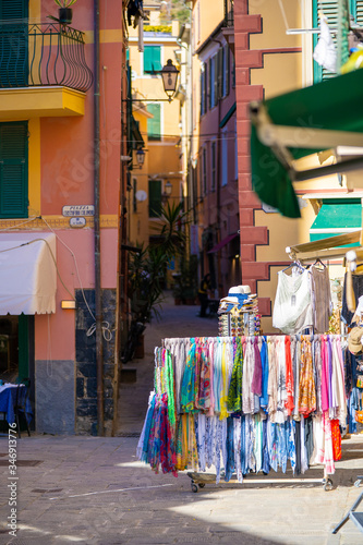 Monterosso al mare street, cinque terre, close up, italia © Davide Marconcini