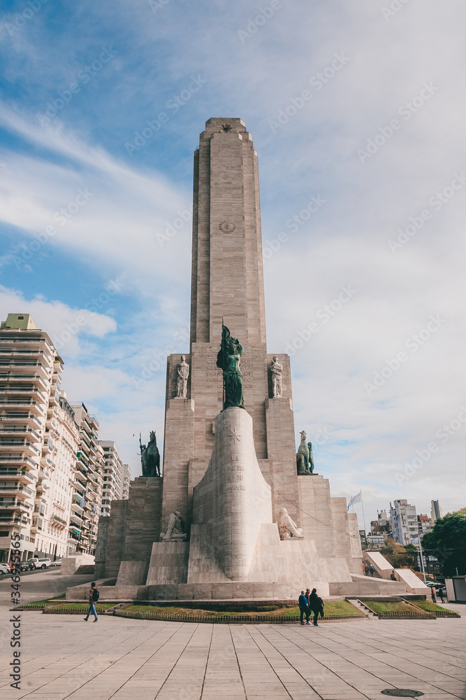 Obraz premium Rosario, Santa Fe, Argentyna. Zabytkowy pomnik flagi w mieście Rosario w Argentynie. Maja 2019