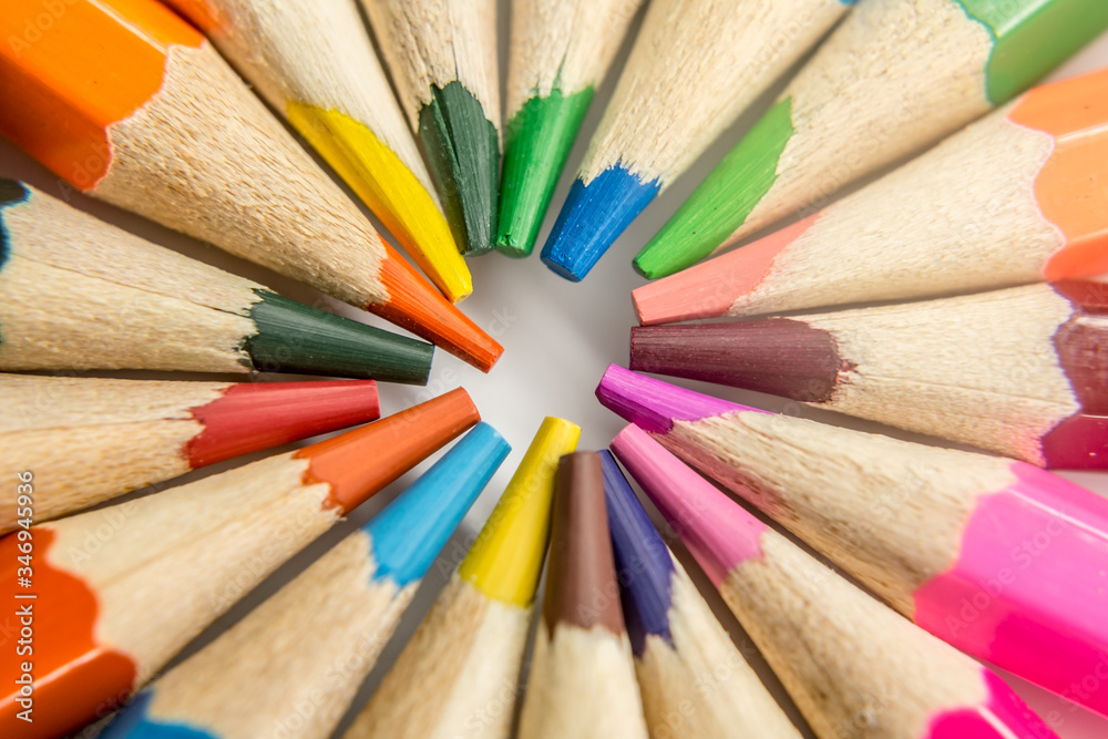 coloring wooden pencil in a circle coloring wooden pencil in a circle