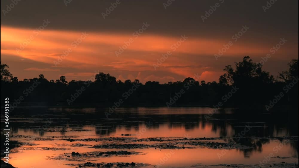 Timelapse in the sunset in AngkorWatt Timelapse in the sunset in AngkorWatt